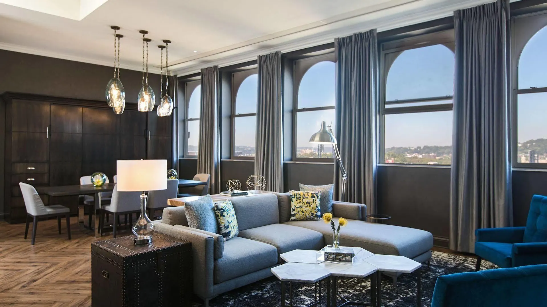 Renaissance Pittsburgh Hotel