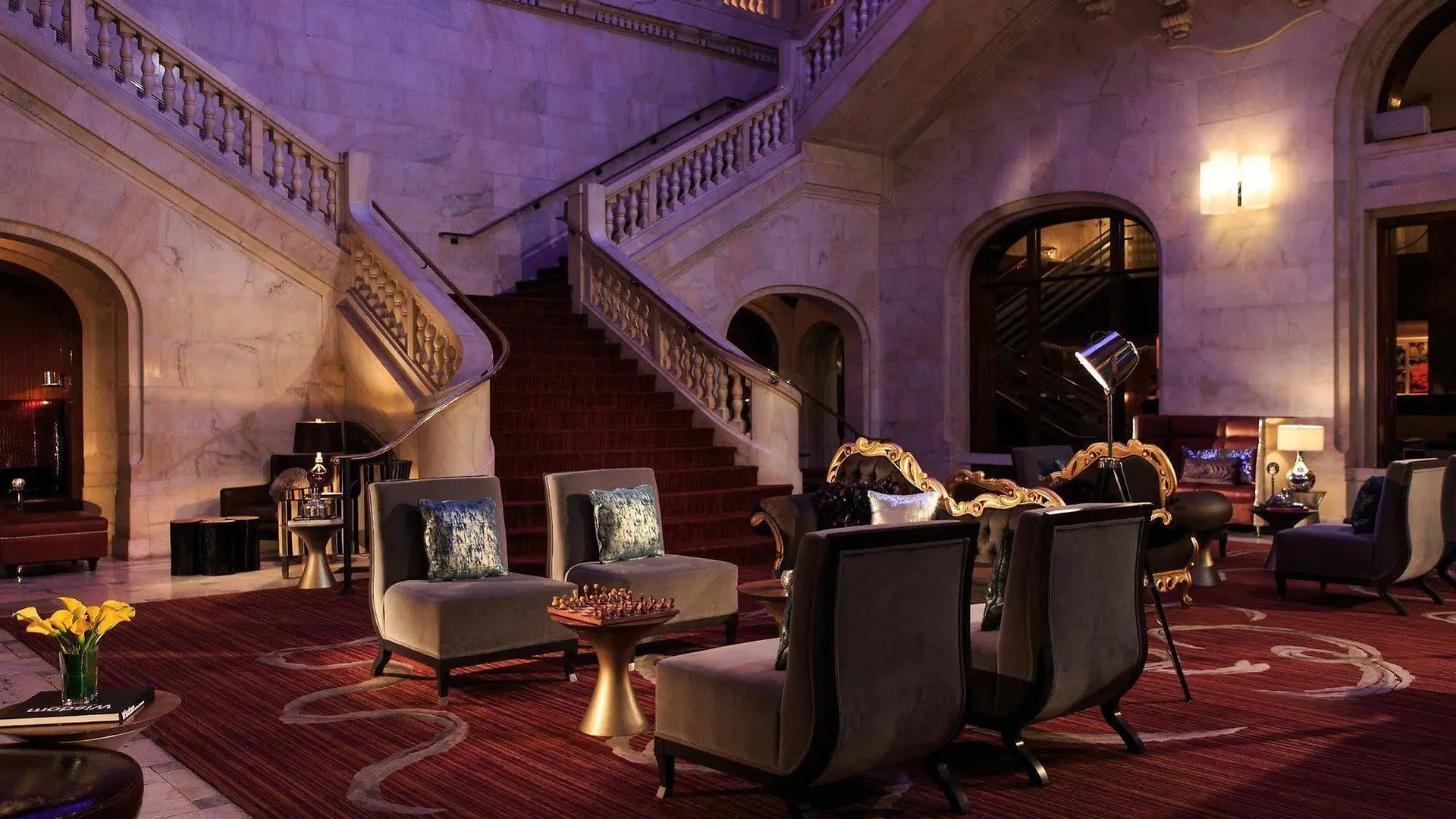 Renaissance Pittsburgh Hotel