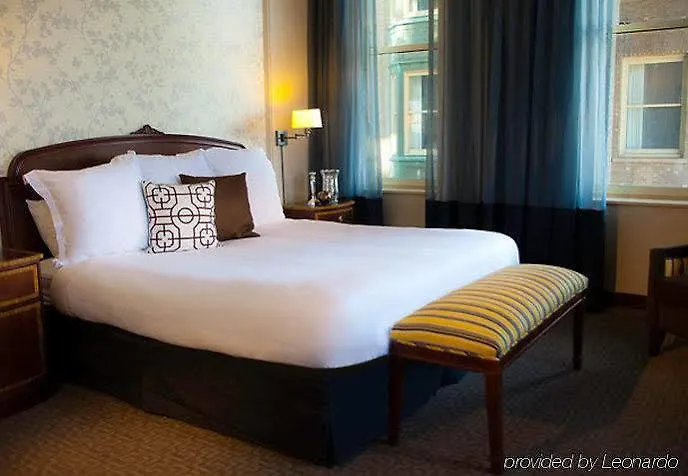 Renaissance Pittsburgh Hotel