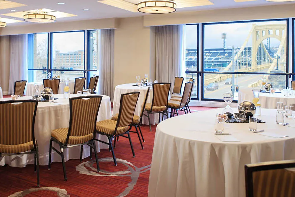 Renaissance Pittsburgh Hotel 4*,